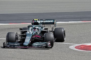 Vettel mulai beradaptasi di balik kemudi Aston Martin