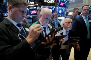Wall Street dibuka lebih tinggi terkerek reli saham teknologi