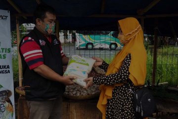 ACT Purwokerto bantu pedagang korban kebakaran Pasar Kota Banjarnegara