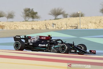 Performa Mercedes pulih, Bottas tercepat di hari ke-2 tes Bahrain
