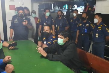 Pangkalan PLP Tanjung Uban selamatkan 3 penumpang kapal tenggelam