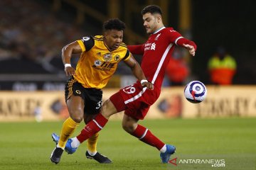 Duet Ozan Kabak dan Nathaniel Phillips tuai pujian dari Klopp