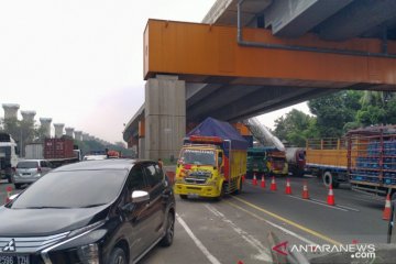 Jasa Marga kembali "contra flow" Tol Jakarta-Cikampek sejak 12.20 WIB