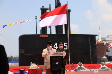 Kapal selam buatan PT PAL perkuat TNI AL