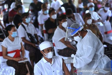 Kasus COVID-19 bertambah  6.825 orang dengan  9.010 pasien sembuh