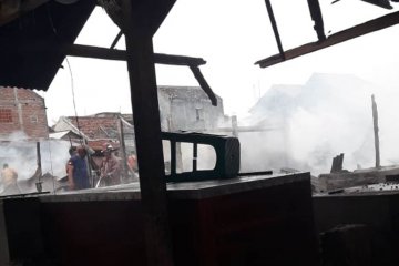 Pasar Campurdarat Tulungagung ludes terbakar