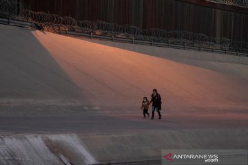 Perlintasan migran di perbatasan El Paso Texas