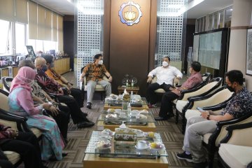 Surabaya siapkan aplikasi penghubung rumah sakit negeri dan swasta