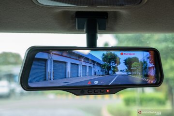 Empat keunggulan Smart E-Mirror Suzuki XL7