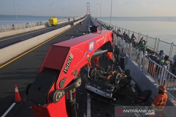 Kecelakaan di Jembatan Suramadu