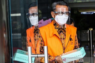 Kasus Nurdin Abdullah, KPK amankan bukti barang elektronik