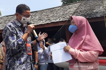 Sandiaga di Batam saksikan vaksinasi bagi pelaku pariwisata