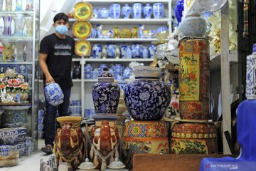 Omzet pedagang keramik di Pasar Jambi menurun 70 persen