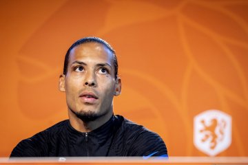 Pelatih timnas Belanda ragukan kebugaran Van Dijk untuk Piala Eropa