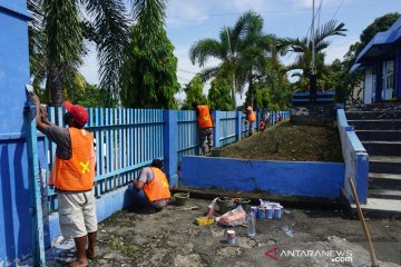 Kemenhub libatkan warga sekitar dalam program padat karya di Surabaya