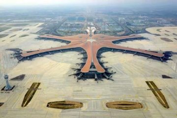 China bangun 30 bandara baru, perpanjang rel 3.000 kilometer