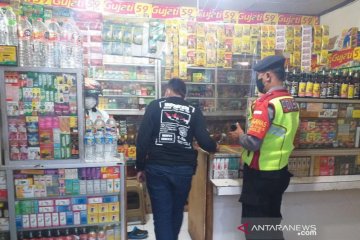 Jelang Ramadan, polisi mulai razia toko minuman keras di Bandung
