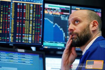 Wall Street beragam di tengah risalah Fed, Nasdaq turun 9,54 poin