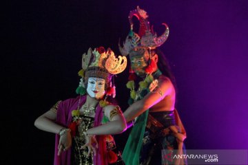 Festival Tari Topeng di Malang