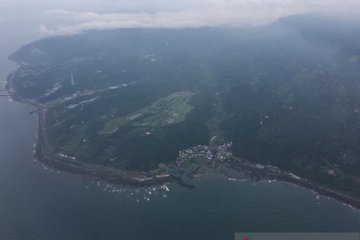 Armada China bayangi kapal perang AS di Selat Taiwan