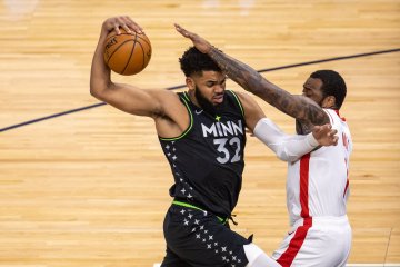 Timberwolves petik kemenangan 107-101 atas Rockets