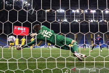 Deschamps puji penampilan kiper veteran Kazakhstan