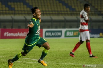Persebaya Surabaya mecundangi Madura United 2-1