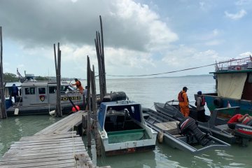 Tim SAR gabungan cari korban kapal TKI tenggelam di perairan Karimun