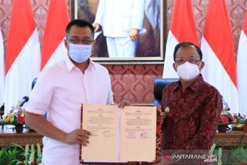 Gubernur Bali-NTB tanda tangani enam kesepakatan pembangunan daerah