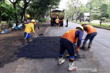 Padat karya tunai jalan dan jembatan PUPR serap 109.047 orang