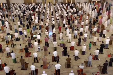 Masjid Al Akbar Surabaya gelar tarawih untuk 5 ribu jamaah