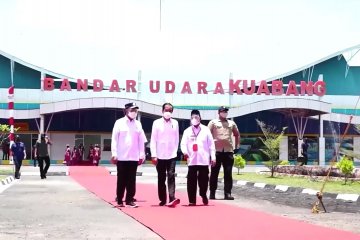 Presiden Jokowi resmikan terminal Bandara Kuabang, Maluku Utara