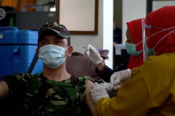 Ratusan aparat penegak hukum di Pandeglang jalani vaksinasi COVID-19