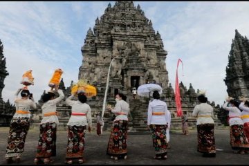 Umat Hindu gelar Tawur Agung Kesanga di Candi Prambanan