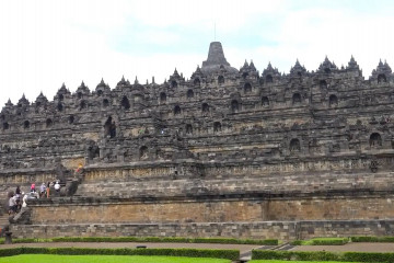 Tambahan atraksi di candi Borobudur