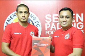 Hengki Ardiles ditunjuk jadi pelatih Semen Padang Academy
