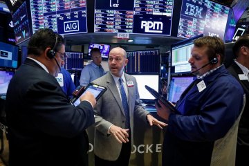 Wall Street ditutup lebih tinggi seiring kenaikan saham teknologi