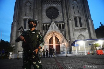 Penjagaan di Katedral Jakarta