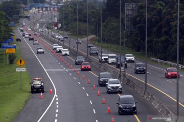 Lalu lintas jalur Puncak ramai lancar