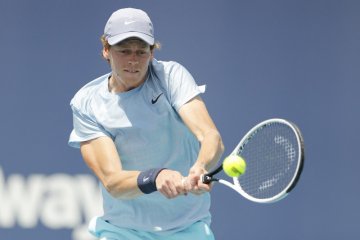 Juara Australian Open Sinner melenggang mulus di Rotterdam