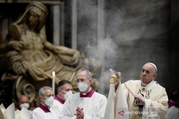 Paus pimpin misa Minggu Paskah di Vatikan