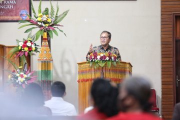 Wali kota Makassar kuatkan umat Kristiani pascateror bom