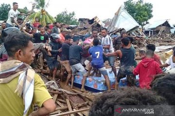 Sahroni minta Polri turunkan personil tangani banjir di NTT