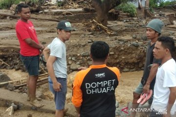DMC Dompet Dhuafa evakuasi dan sisir lokasi banjir di Adonara NTT