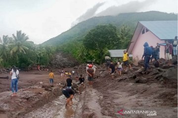 Pascabanjir bandang di Flores Timur