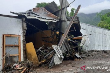 Bencana banjir lahar hujan di Lembata ratusan warga mengungsi