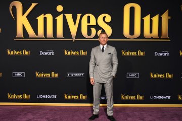 Dari 007, Daniel Craig lanjut jadi detektif di sekuel "Knives Out"
