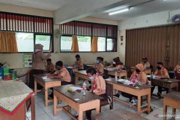 Sudin Pendidikan Jaktim harap uji coba belajar tatap muka lancar