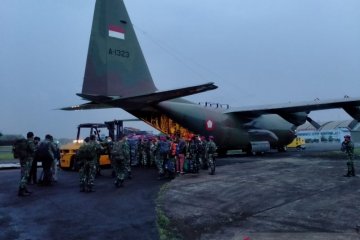 Korps Marinir TNI AL kirim pasukan bantu korban bencana di NTT