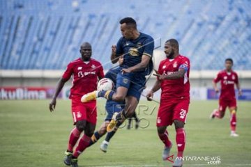 Persela Lamongan Melawan Persik Kediri  